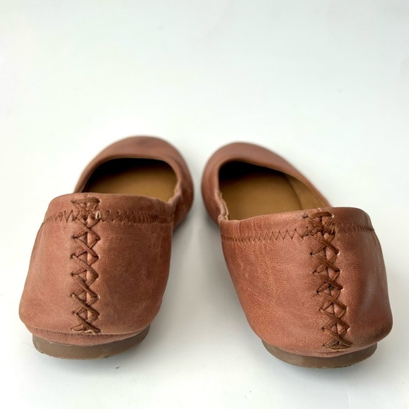 Lucky Brand Cognac Leather Erin Flats Size 8 / 38.5 - Picture 7 of 8